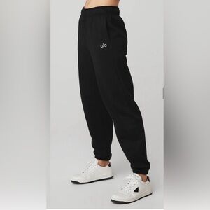 ALO Accolades Sweatpants, Black